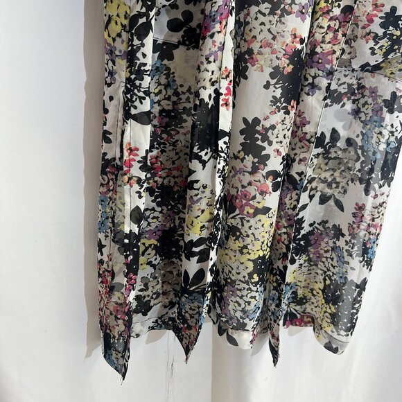 Westport Floral Housecoat or beach cover up with collar, ruffle detail on sleeve - Picture 7 of 12